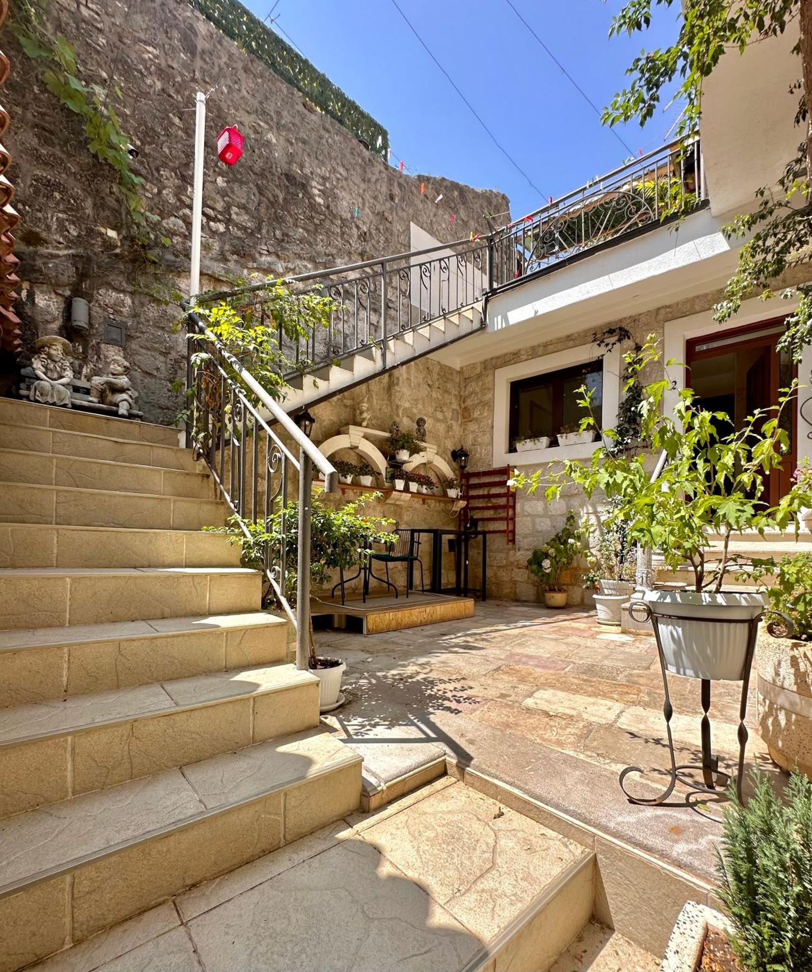 Vita Mundo Hotel Kotor Dış mekan fotoğraf
