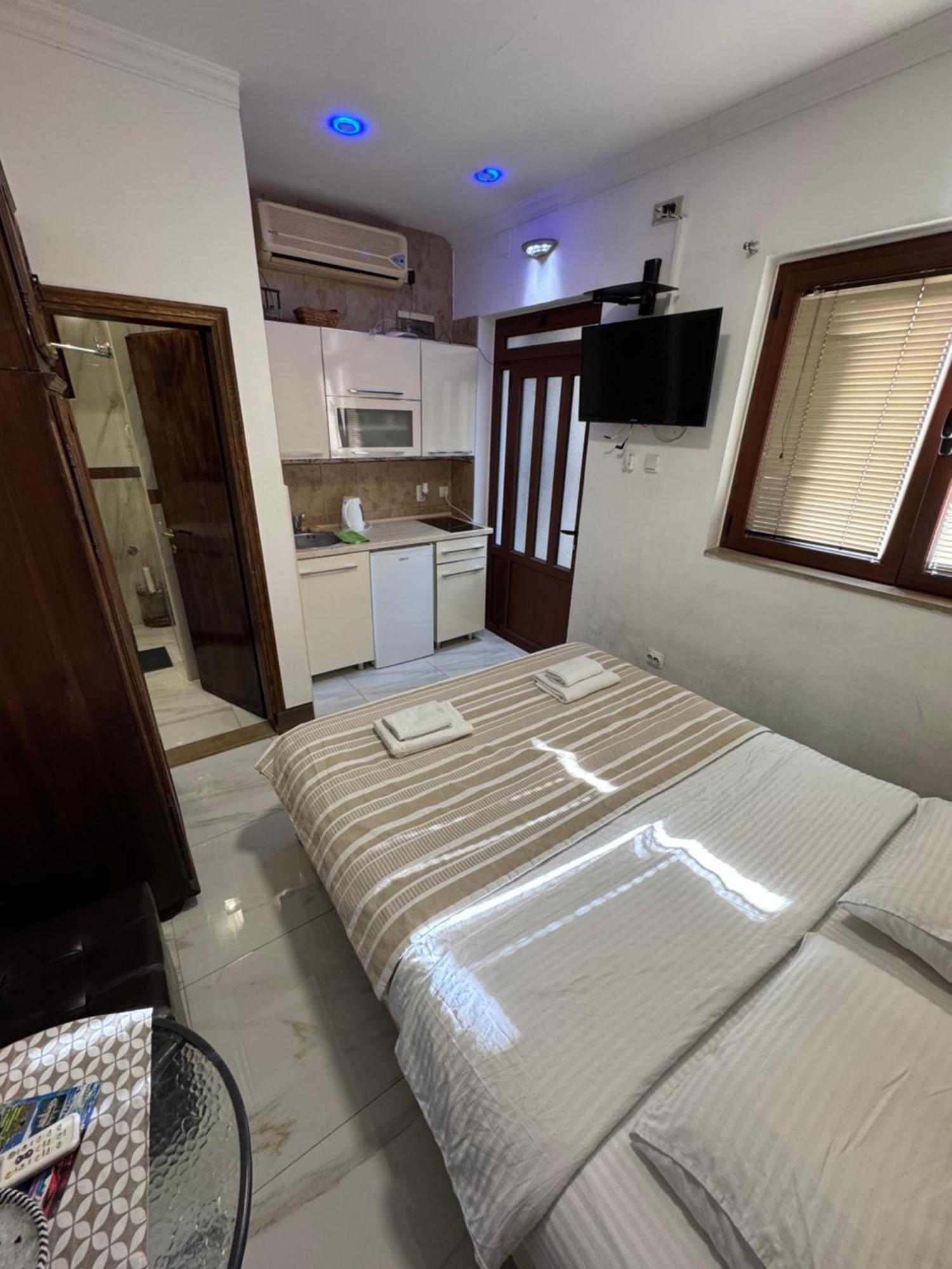 Vita Mundo Hotel Kotor Dış mekan fotoğraf