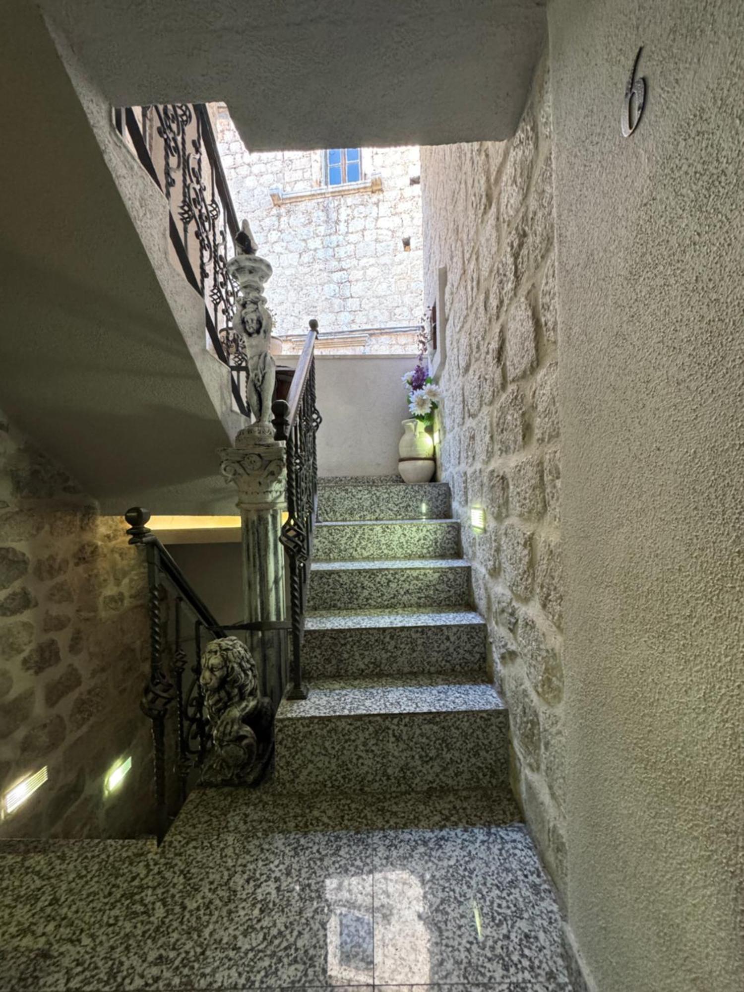 Vita Mundo Hotel Kotor Dış mekan fotoğraf