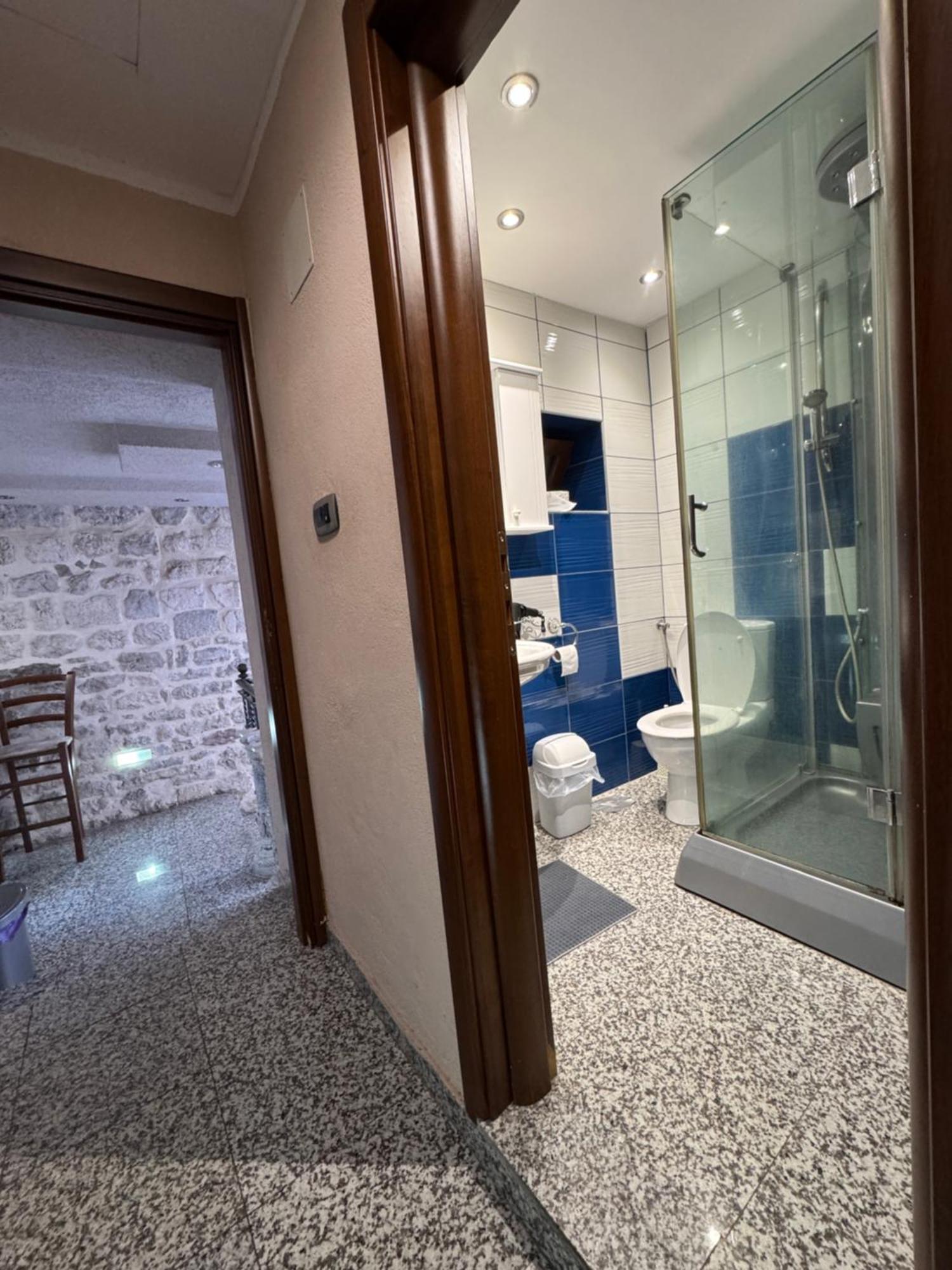 Vita Mundo Hotel Kotor Dış mekan fotoğraf