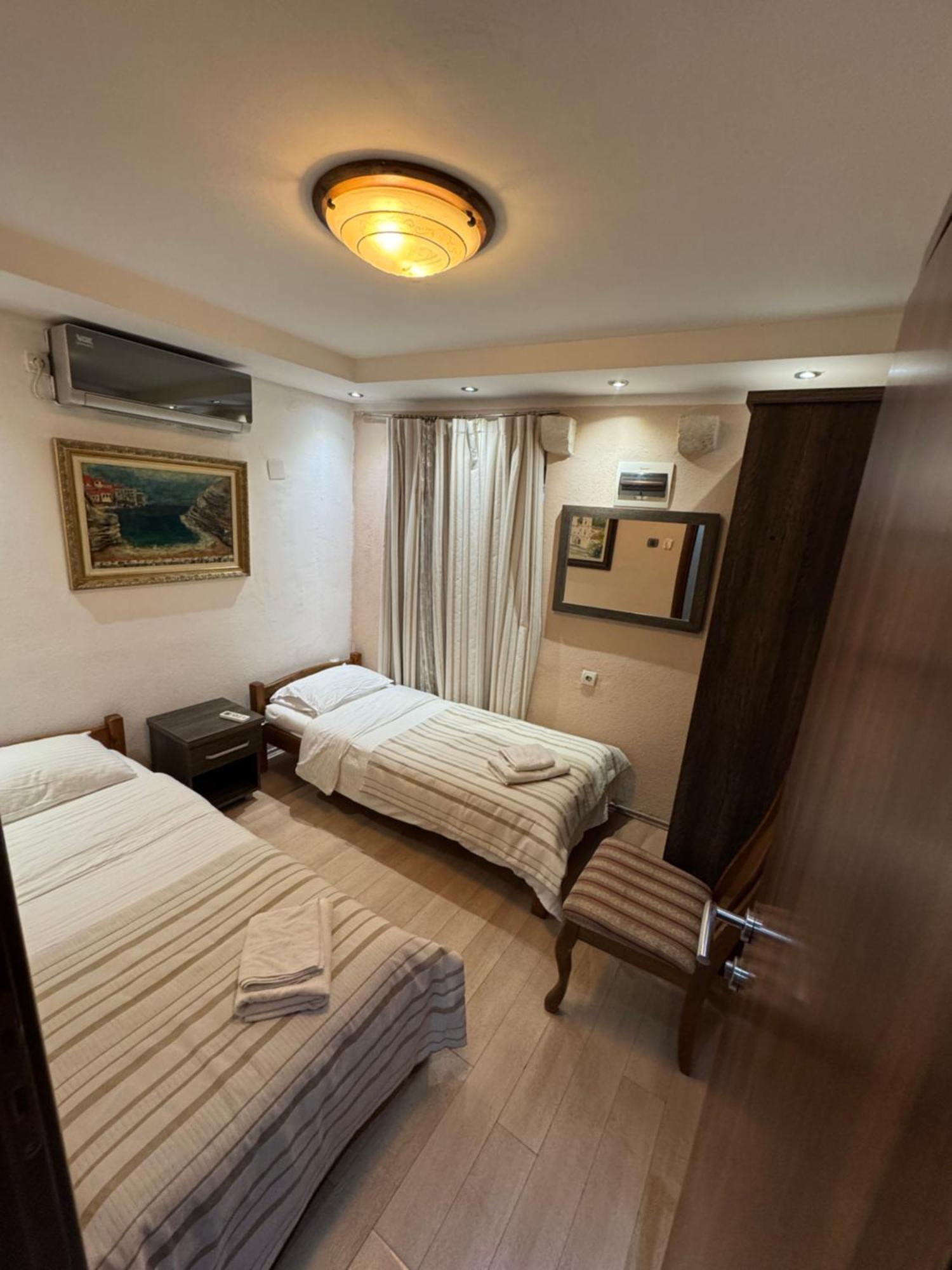 Vita Mundo Hotel Kotor Dış mekan fotoğraf